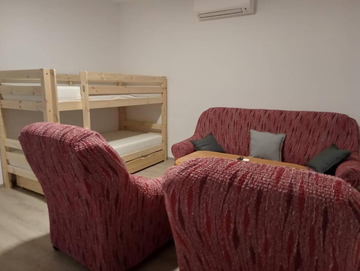 شقة V Centru Lanžhot المظهر الخارجي الصورة